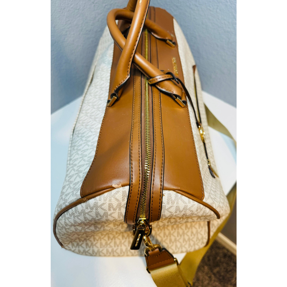 Michael Kors Jet Set Signature Duffle Bag - Monogram MK Logo - Picture 7 of 12